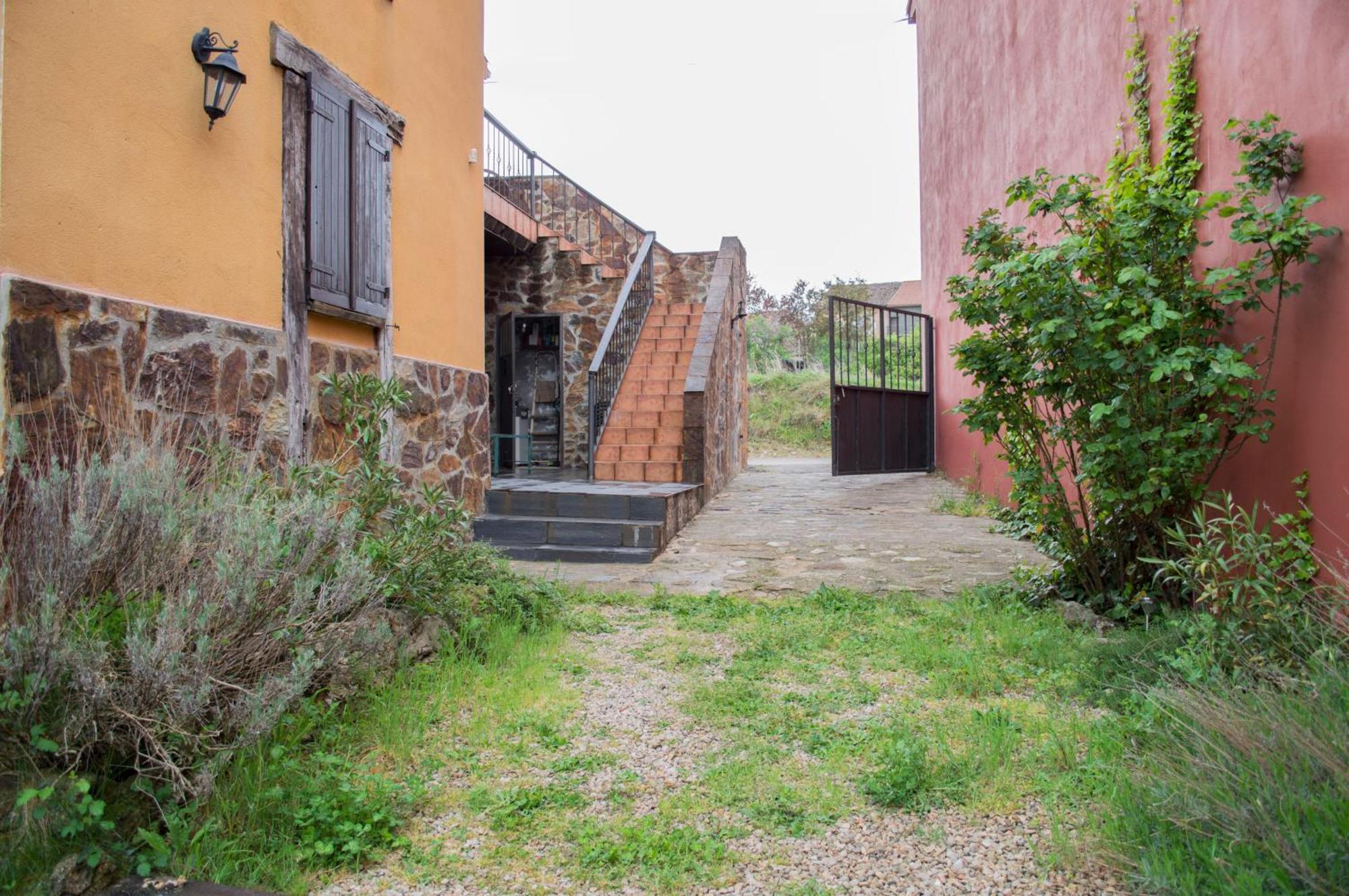 Apartamentos Rurales Alvado Tamajon 외부 사진